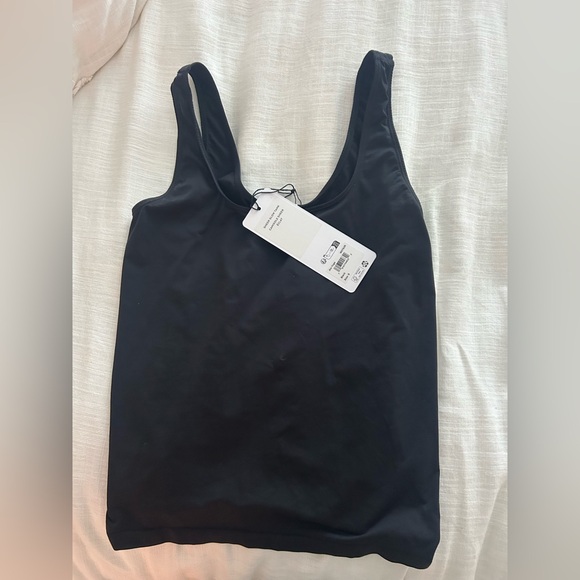 Sheer glow tank - Picture 3 of 5